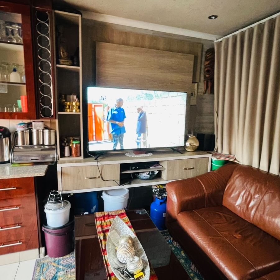 3 Bedroom Property for Sale in Allandale Gauteng