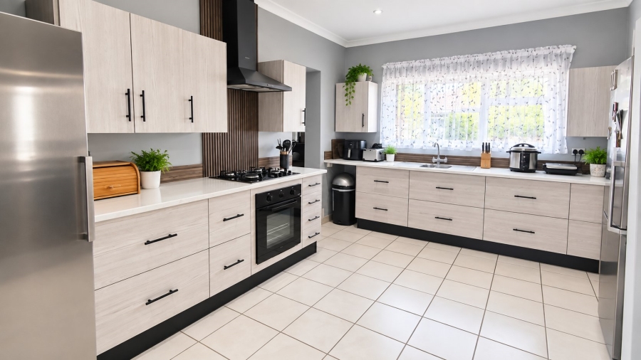 4 Bedroom Property for Sale in Rooihuiskraal North Gauteng