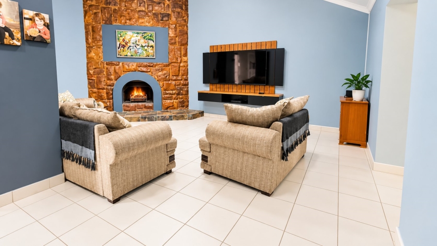 4 Bedroom Property for Sale in Rooihuiskraal North Gauteng