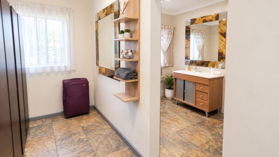 4 Bedroom Property for Sale in Rooihuiskraal North Gauteng
