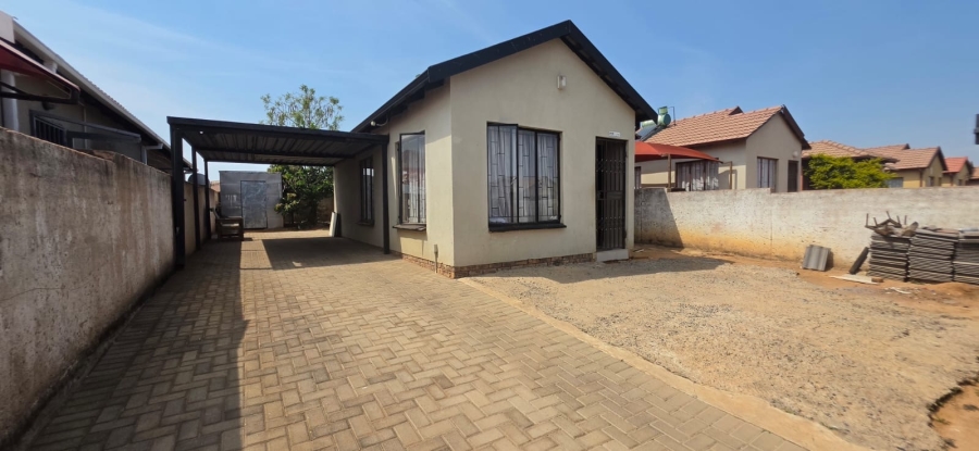 3 Bedroom Property for Sale in Soshanguve VV Gauteng