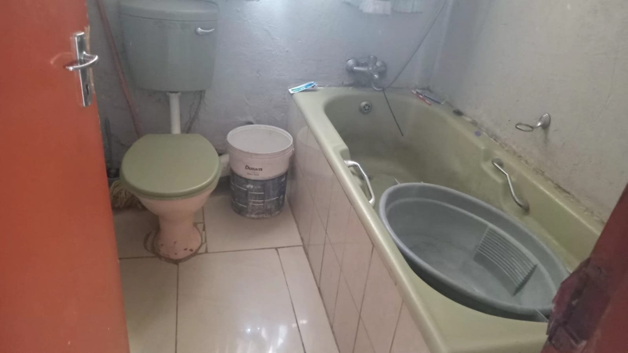 2 Bedroom Property for Sale in Daveyton Gauteng