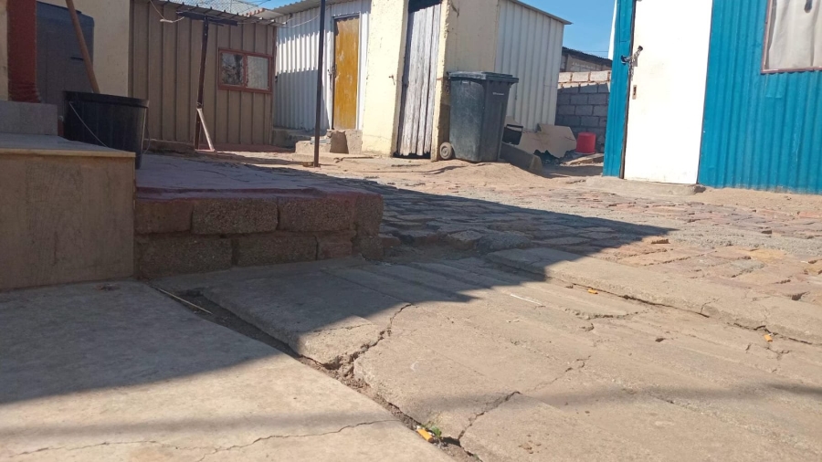 2 Bedroom Property for Sale in Daveyton Gauteng