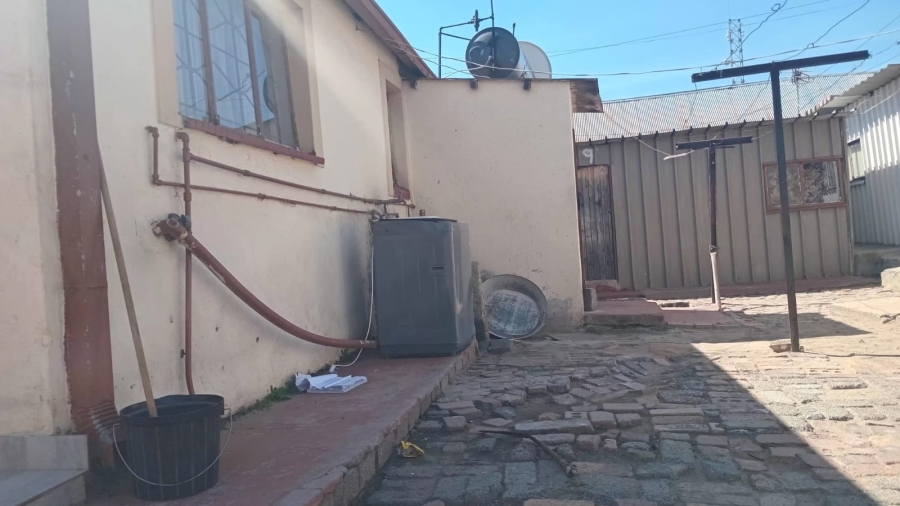 2 Bedroom Property for Sale in Daveyton Gauteng