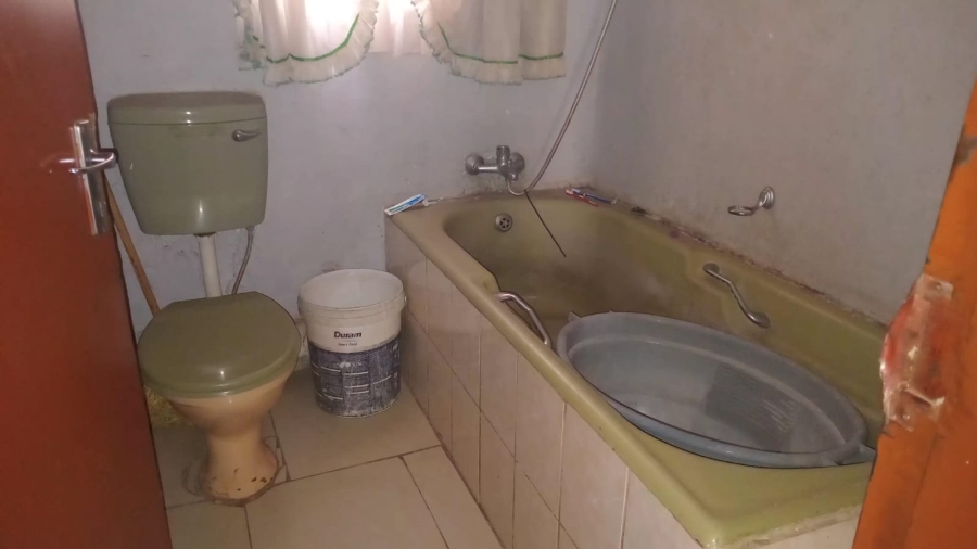 2 Bedroom Property for Sale in Daveyton Gauteng