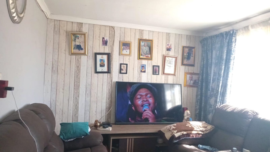 2 Bedroom Property for Sale in Daveyton Gauteng