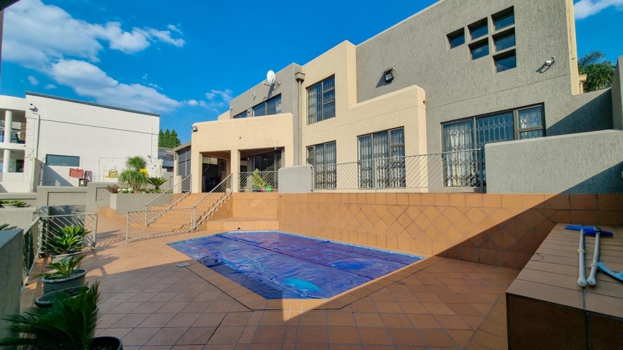 4 Bedroom Property for Sale in Bassonia Gauteng