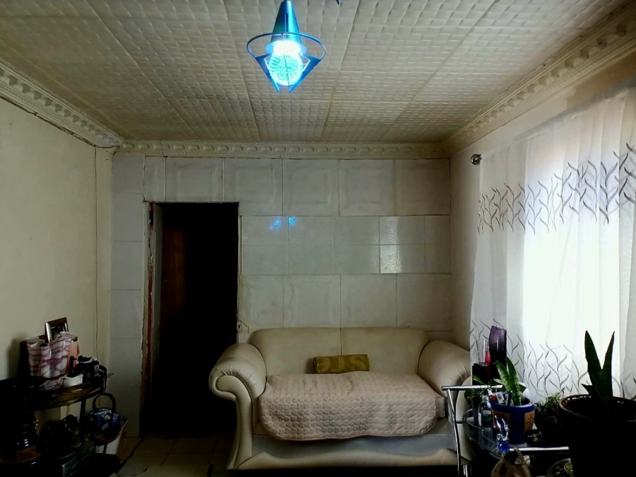1 Bedroom Property for Sale in Protea Glen Gauteng