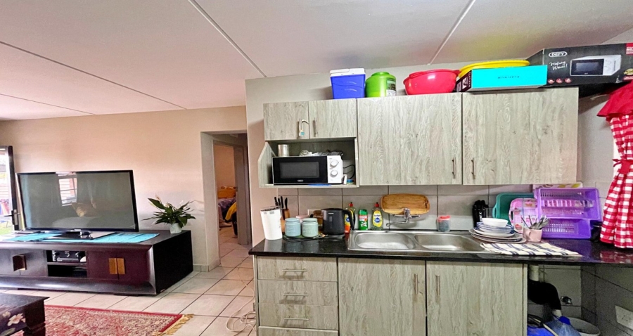 2 Bedroom Property for Sale in Heuweloord Gauteng