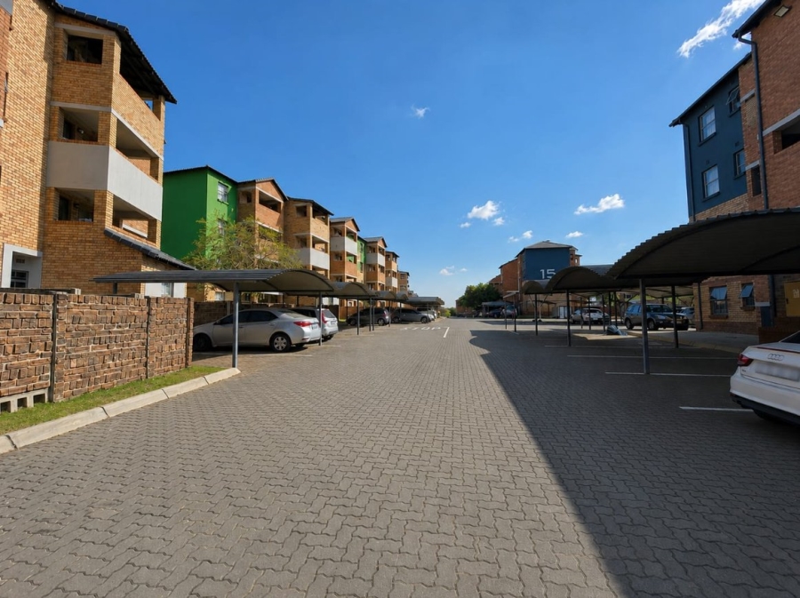 2 Bedroom Property for Sale in Heuweloord Gauteng