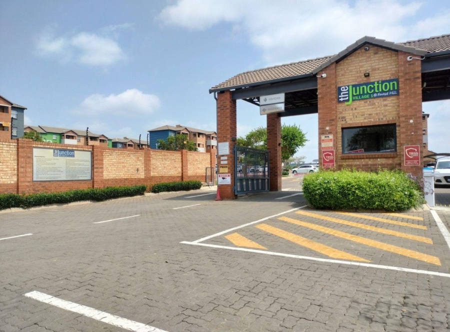 2 Bedroom Property for Sale in Heuweloord Gauteng