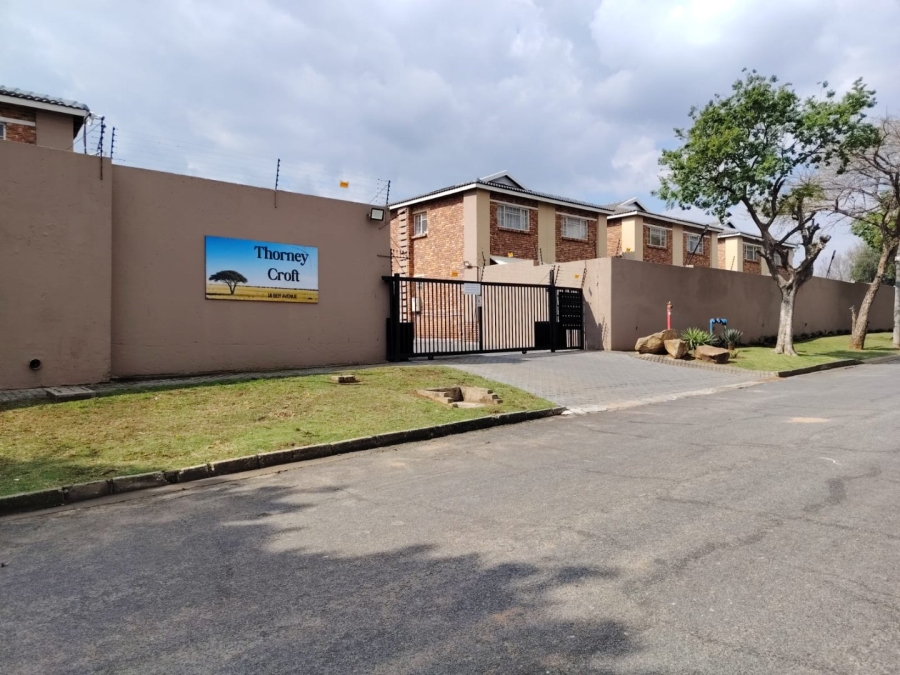 2 Bedroom Property for Sale in Farrar Park Gauteng