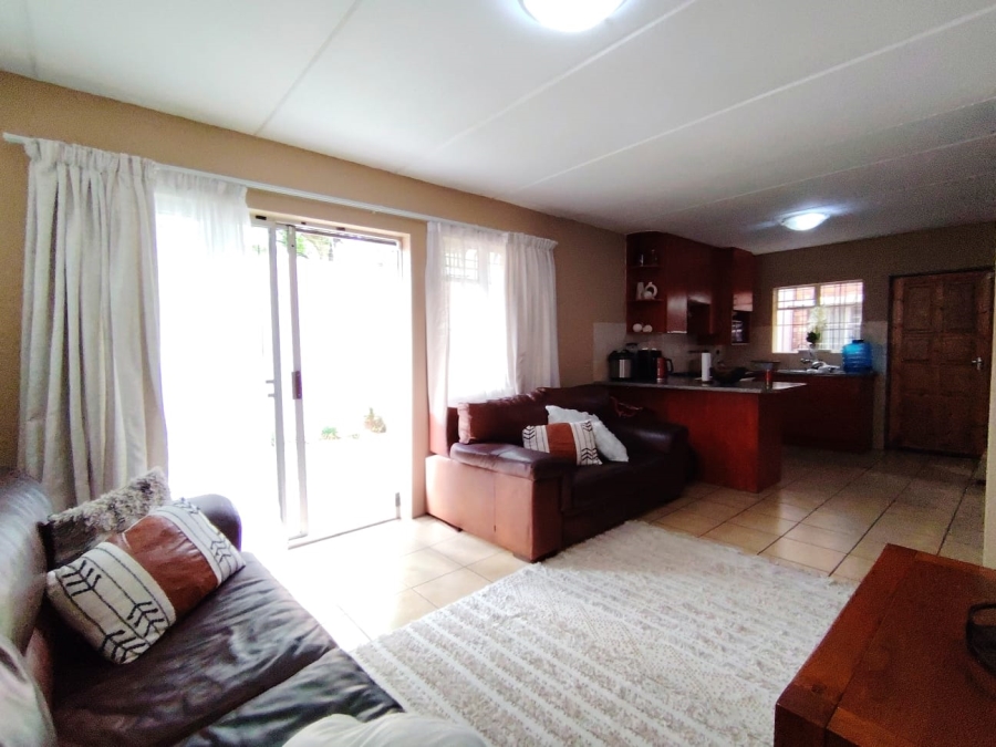 2 Bedroom Property for Sale in Farrar Park Gauteng