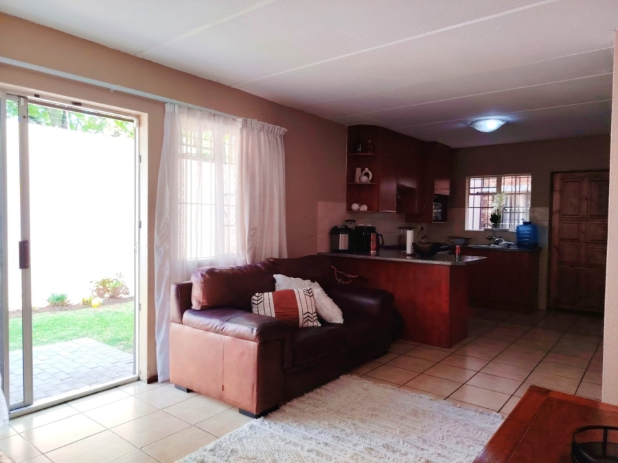 2 Bedroom Property for Sale in Farrar Park Gauteng