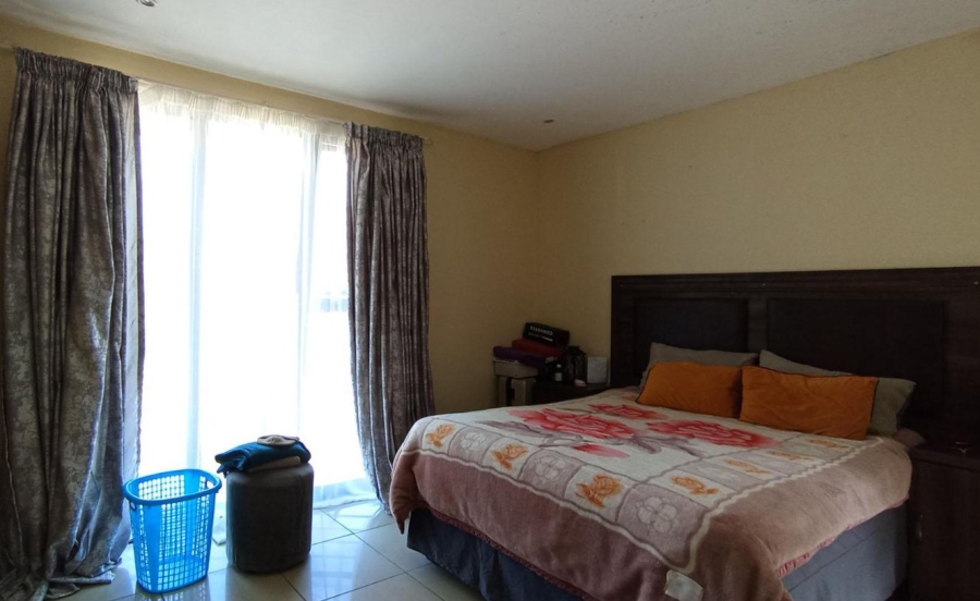 2 Bedroom Property for Sale in Amberfield Gauteng