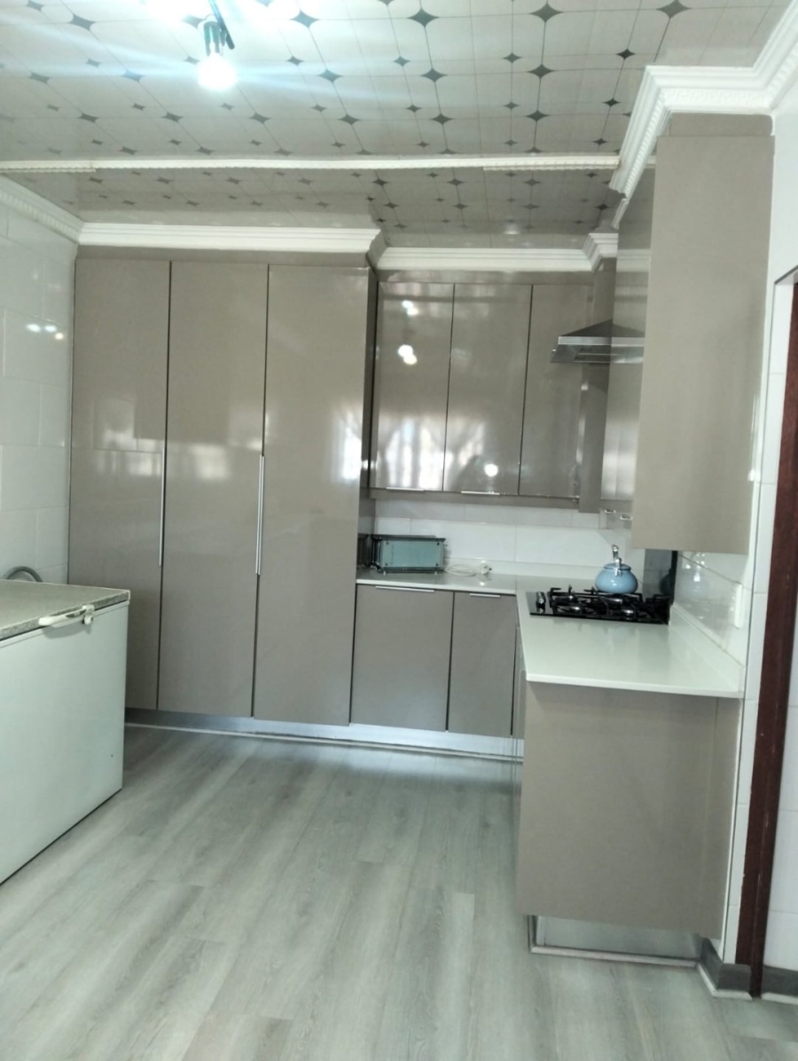 Commercial Property for Sale in Monavoni A H Gauteng