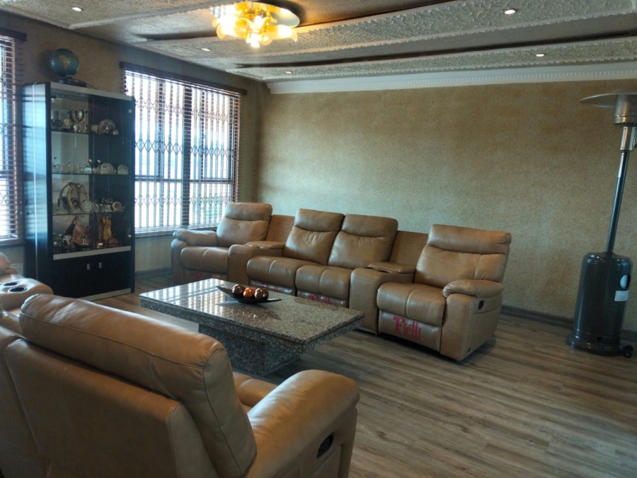 Commercial Property for Sale in Monavoni A H Gauteng