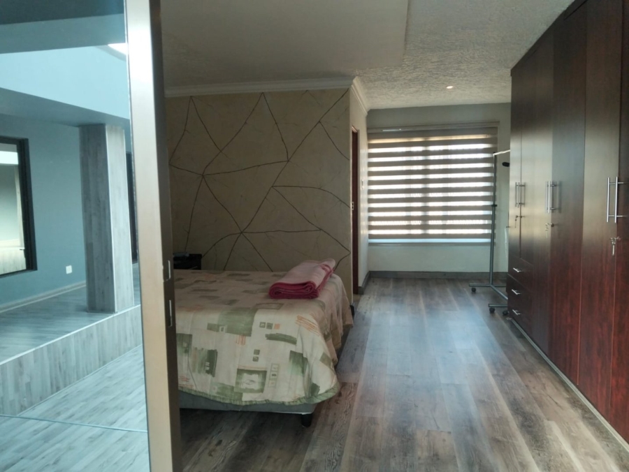 Commercial Property for Sale in Monavoni A H Gauteng