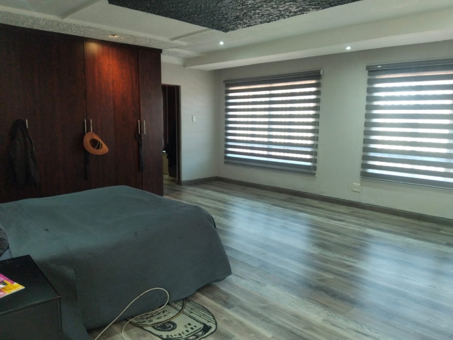 Commercial Property for Sale in Monavoni A H Gauteng