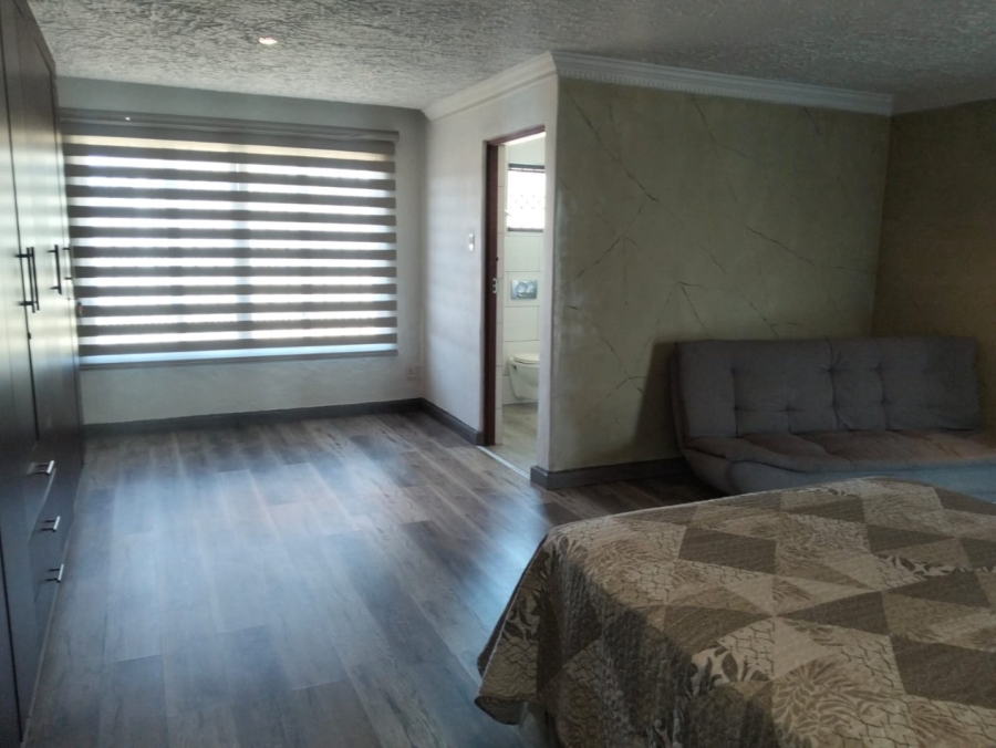 Commercial Property for Sale in Monavoni A H Gauteng