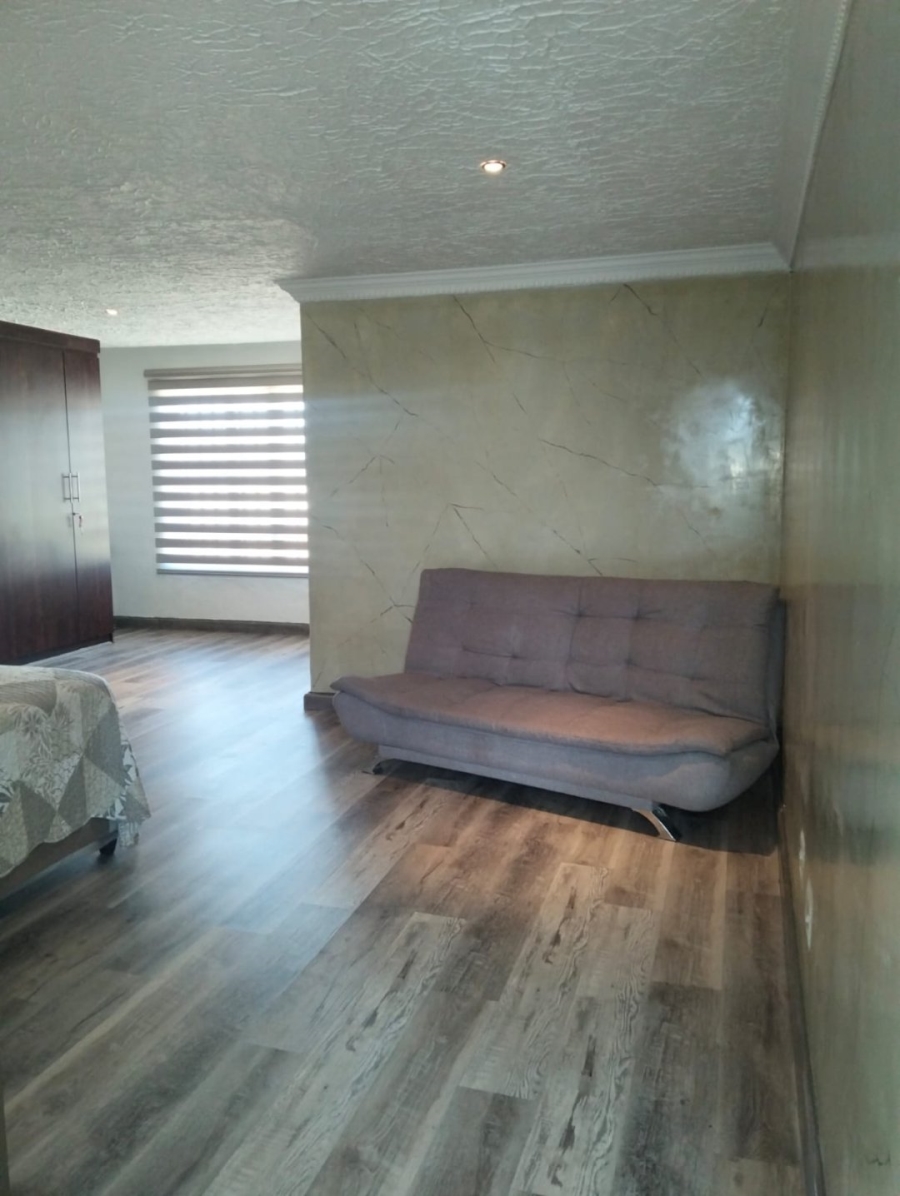 Commercial Property for Sale in Monavoni A H Gauteng
