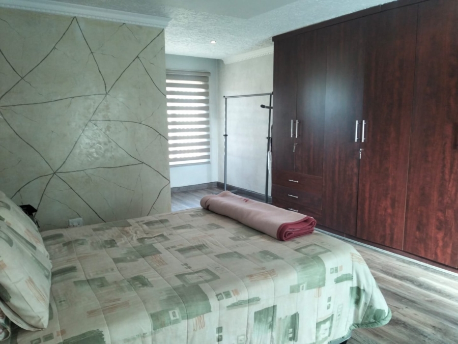 Commercial Property for Sale in Monavoni A H Gauteng