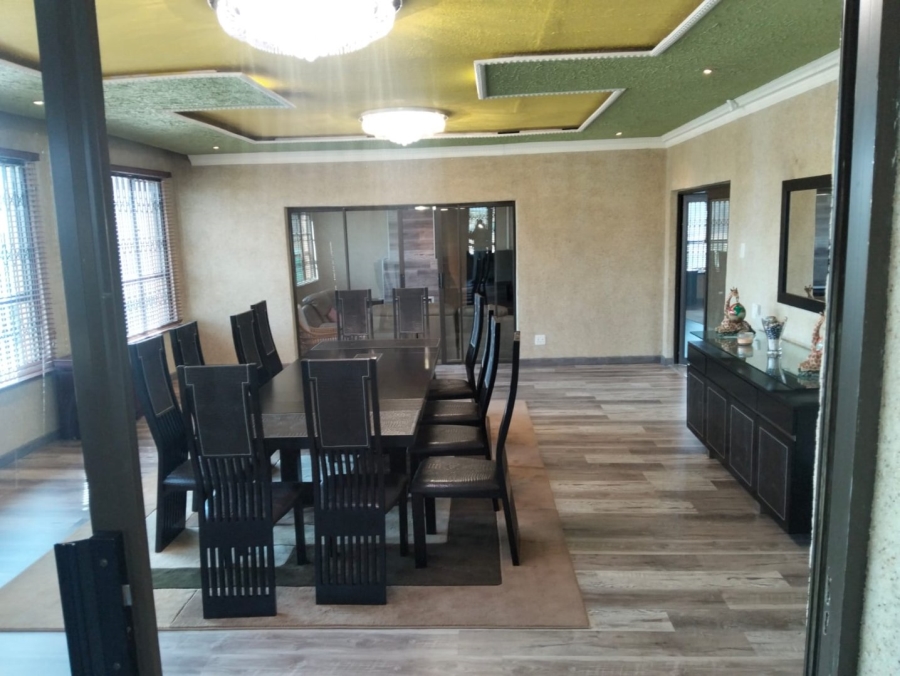 Commercial Property for Sale in Monavoni A H Gauteng