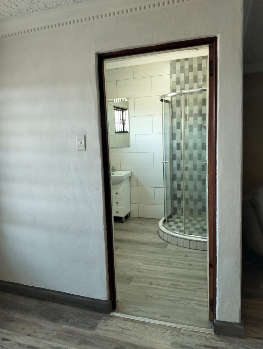 Commercial Property for Sale in Monavoni A H Gauteng