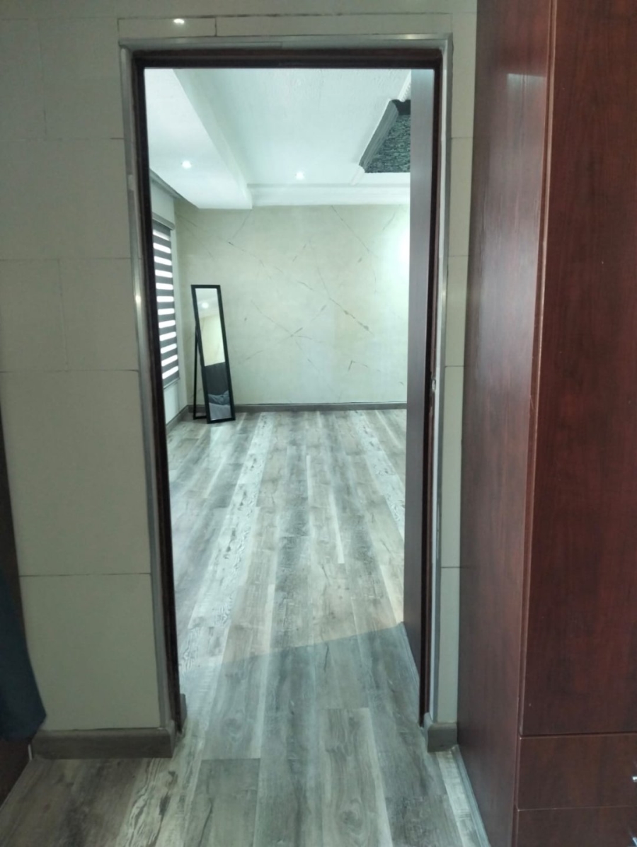 Commercial Property for Sale in Monavoni A H Gauteng