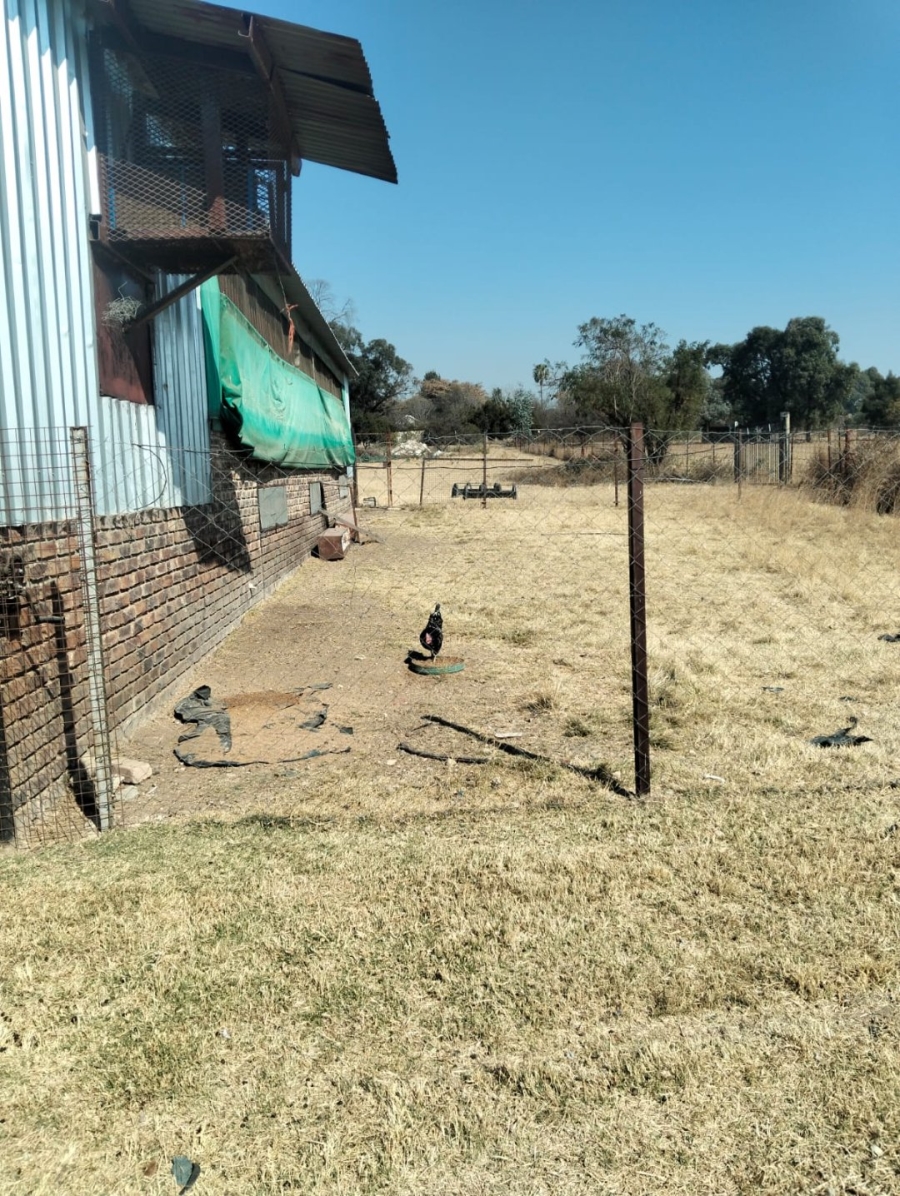 Commercial Property for Sale in Monavoni A H Gauteng