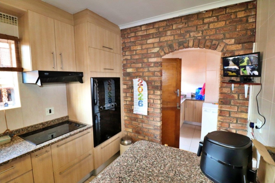 4 Bedroom Property for Sale in Primrose Gauteng