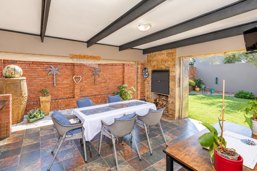 2 Bedroom Property for Sale in Wonderboom South Gauteng