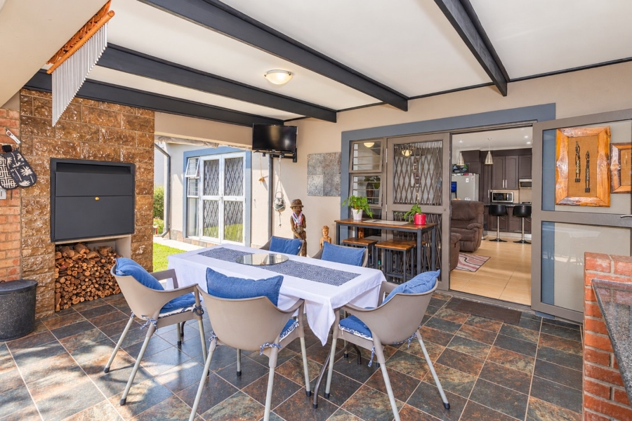 2 Bedroom Property for Sale in Wonderboom South Gauteng