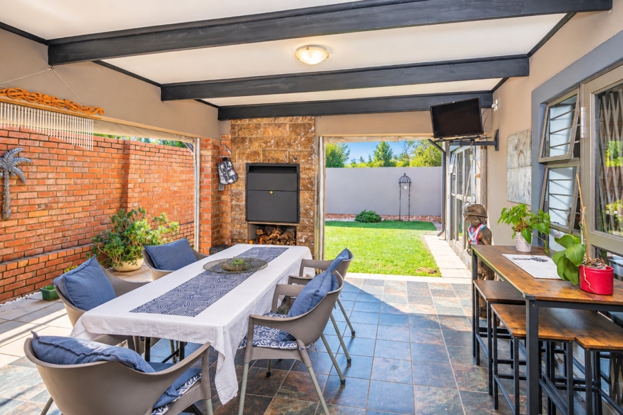 2 Bedroom Property for Sale in Wonderboom South Gauteng