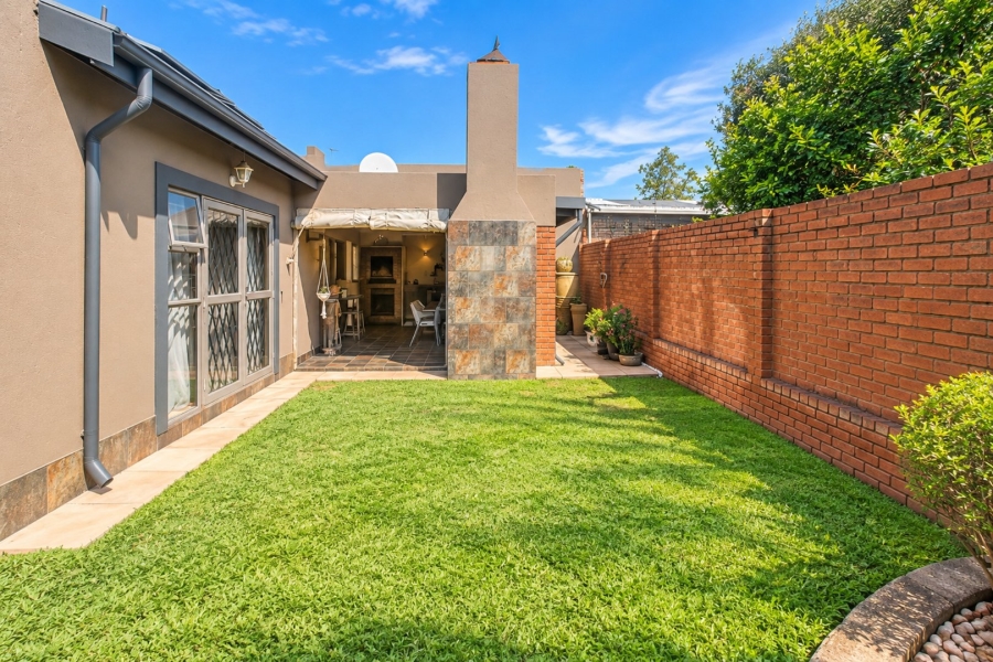 2 Bedroom Property for Sale in Wonderboom South Gauteng