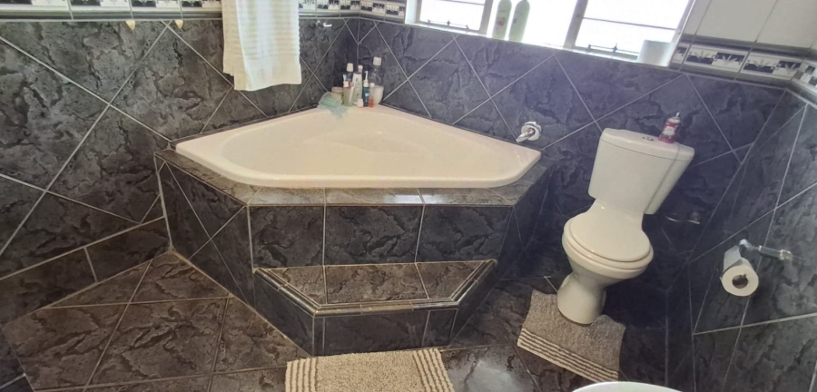 4 Bedroom Property for Sale in Daspoort Gauteng