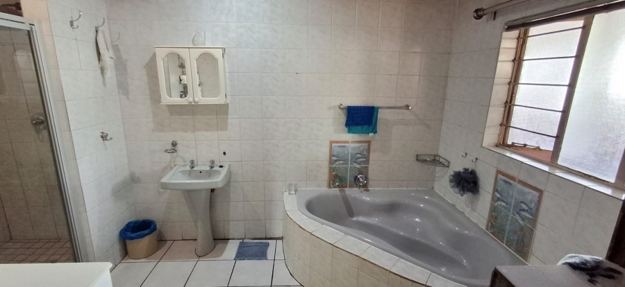 4 Bedroom Property for Sale in Daspoort Gauteng