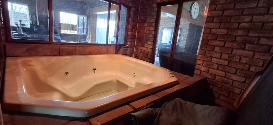 4 Bedroom Property for Sale in Daspoort Gauteng