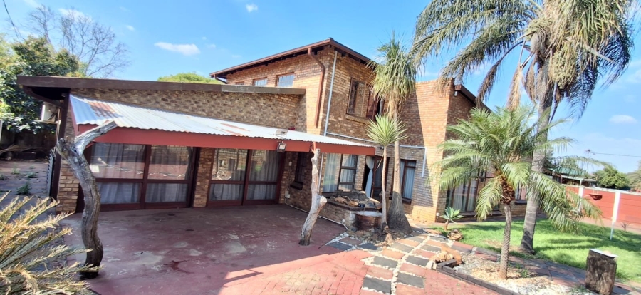4 Bedroom Property for Sale in Daspoort Gauteng