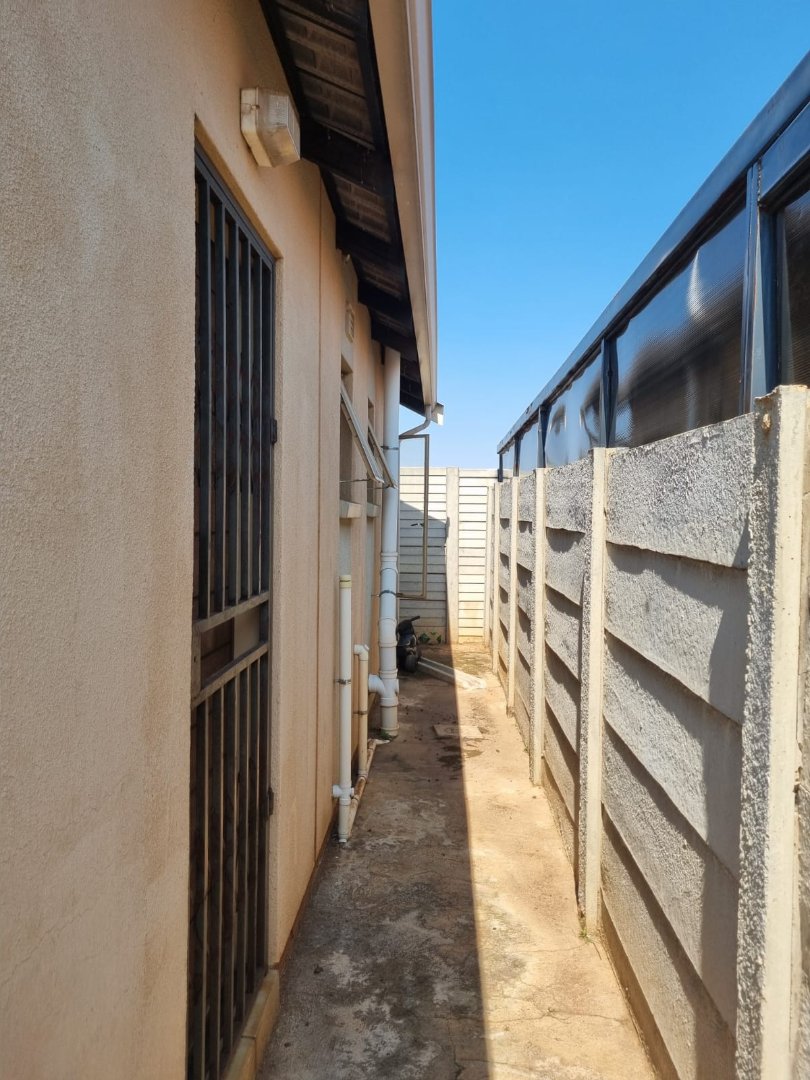 2 Bedroom Property for Sale in Sky City Gauteng