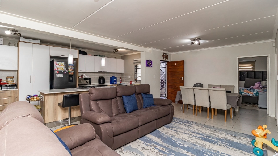 3 Bedroom Property for Sale in Modderfontein Gauteng
