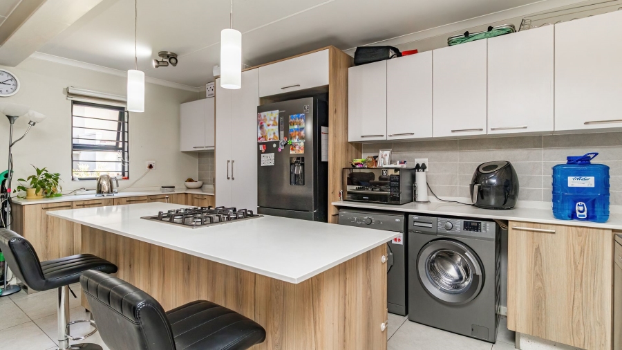 3 Bedroom Property for Sale in Modderfontein Gauteng