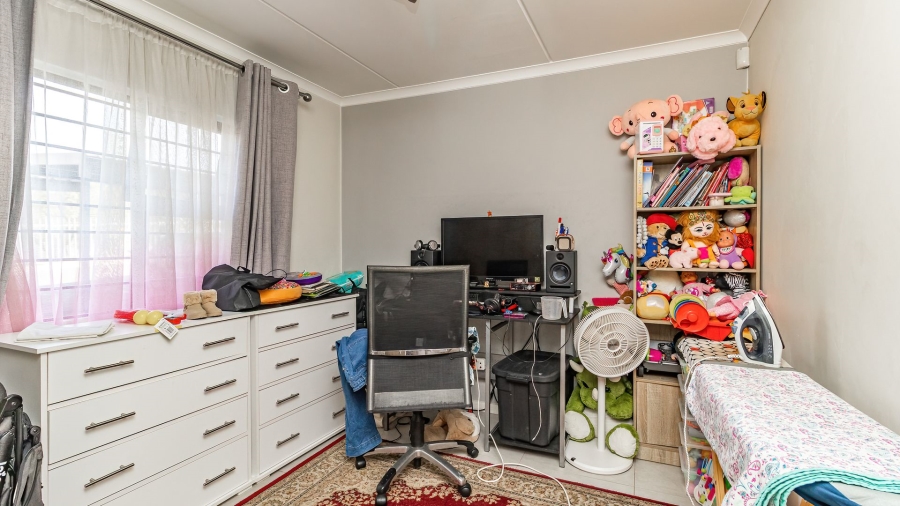3 Bedroom Property for Sale in Modderfontein Gauteng