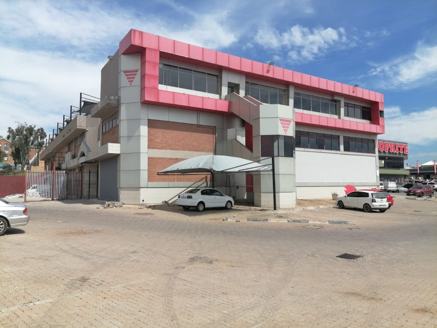 To Let Commercial Property for Rent in Grand Central Gauteng