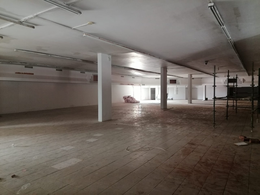 To Let Commercial Property for Rent in Grand Central Gauteng