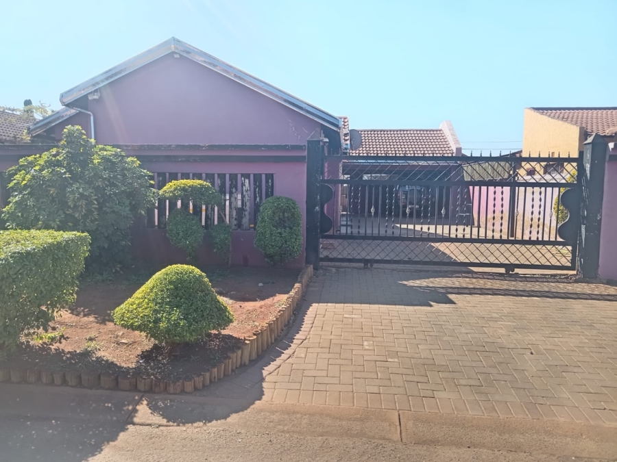  Bedroom Property for Sale in Ga-rankuwa Unit 17 Gauteng