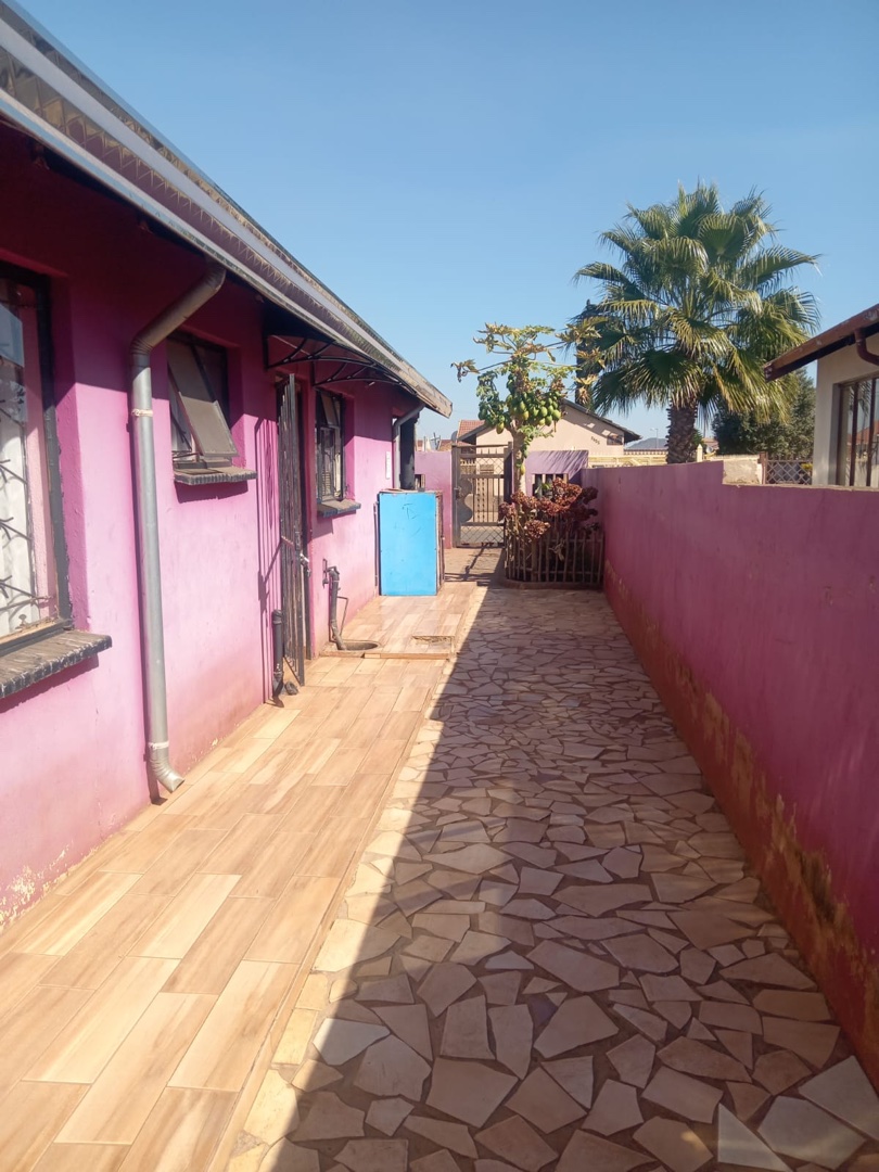  Bedroom Property for Sale in Ga-rankuwa Unit 17 Gauteng