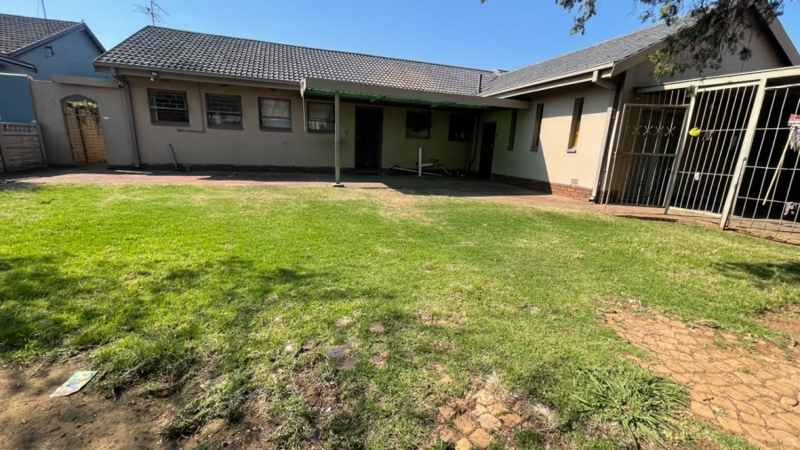 9 Bedroom Property for Sale in Vanderbijlpark CE 5 Gauteng