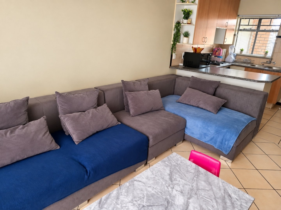 To Let 2 Bedroom Property for Rent in Karenpark Gauteng