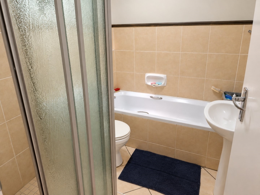 To Let 2 Bedroom Property for Rent in Karenpark Gauteng